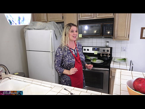 ❤️ Stepmom milking him in the kitchen before his date ️❌ Super porn at porn en-us.xxxner.ru ﹏